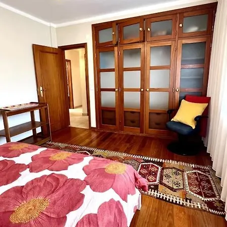 - & Surf - Peniche Vila