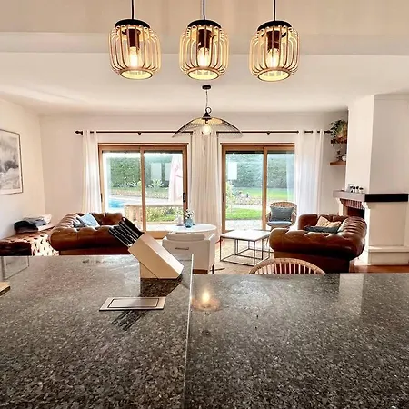 Vila - & Surf - Peniche *